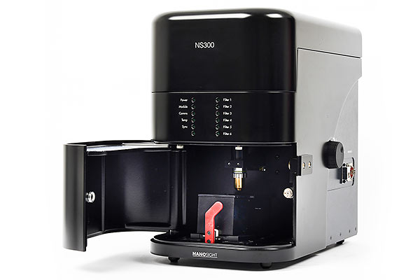 �R�������{��NanoSight 300�w����ۙ�����x