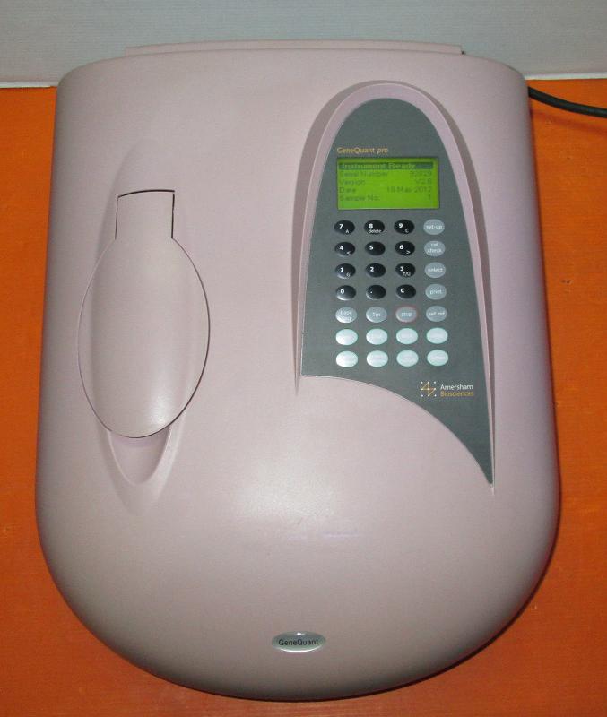 GeneQuant Pro���ᵰ�׶����z�y(c��)�x