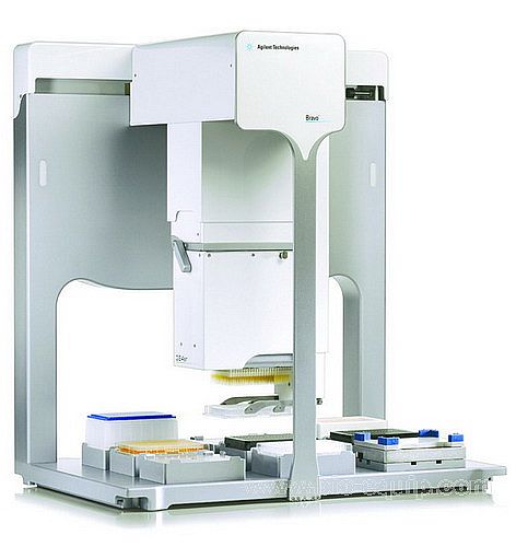 ���݂��Ԅ���Һ����վAgilent Bravo