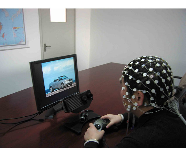 EGI��ģ�B(t��i)�X�ϵ�y(t��ng)��EEG/ERP��