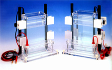 ��(j��ng)���ʹ�ֱƽ�����z�Ӿ��