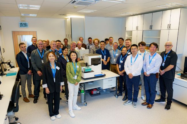 SEM / TEM / FIB ��Ʒ�Ƃ�ϵ���O��